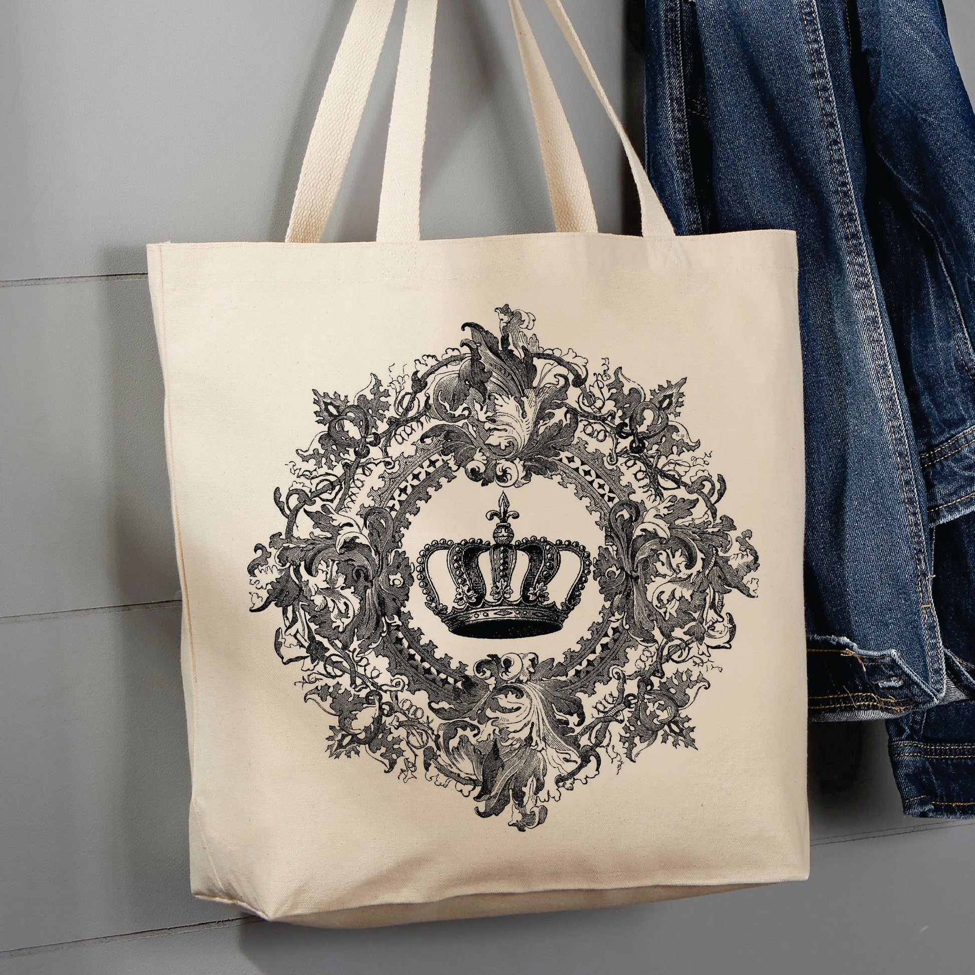 Fancy Crown Wreath, 12 oz  Tote Bag